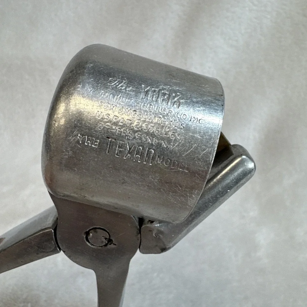 Vintage YORK style aluminum‎ nut Cracker sheller with fixed shield 7.25